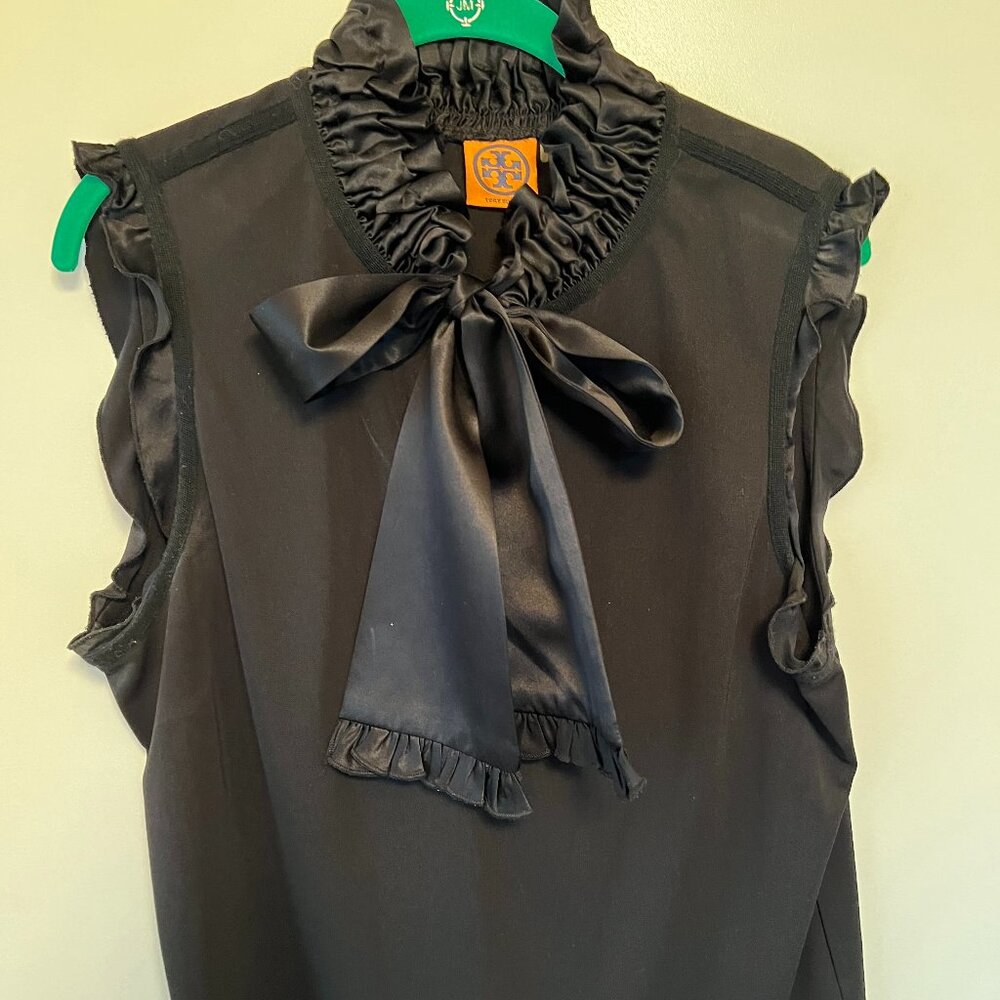 Tory Burch Sleevless Silk Bow Blouse; Size XL
